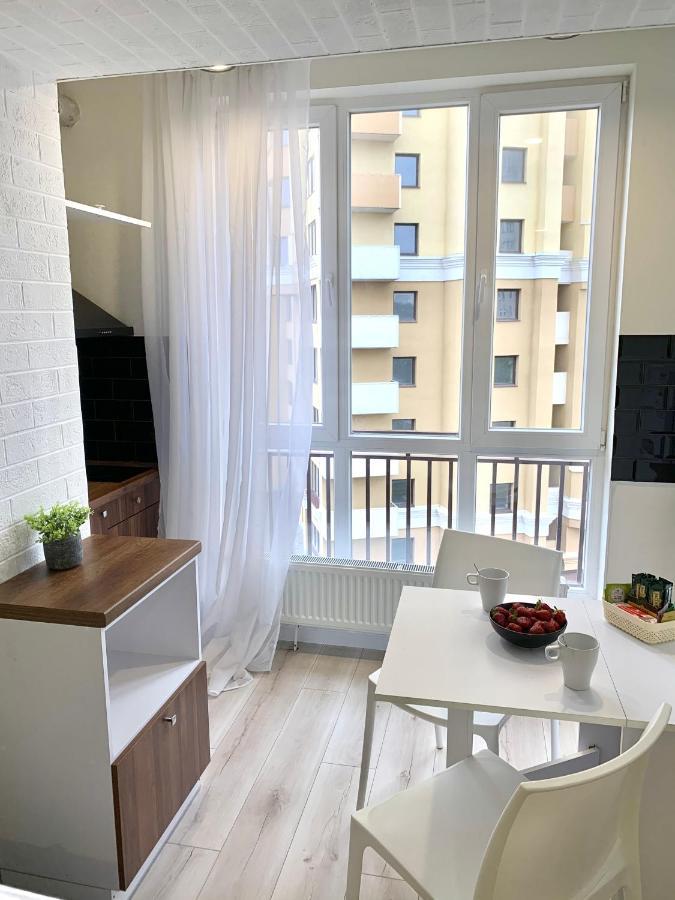 Светлая Студия В 3-Х Мин. От Южд Kharkiv Exterior photo